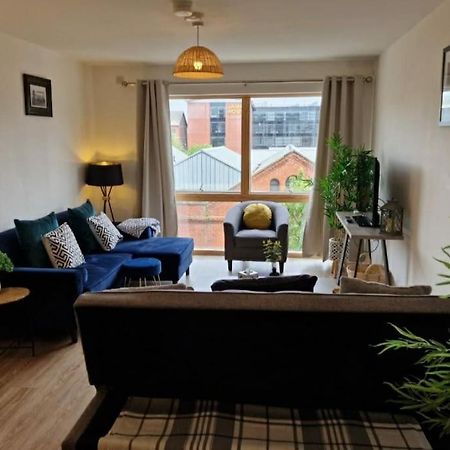 Modern Apartment, Sleeps 6, Belfast City Centre Екстер'єр фото
